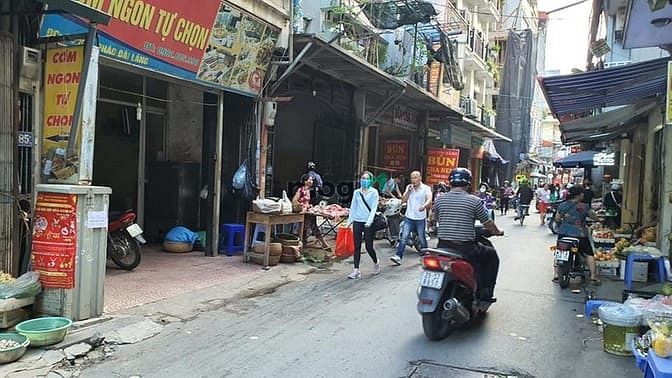 Hình ảnh MP Pháo Đài Láng, 115m2, 3 tầng, kinh doanh đỉnh, 180tr/m2