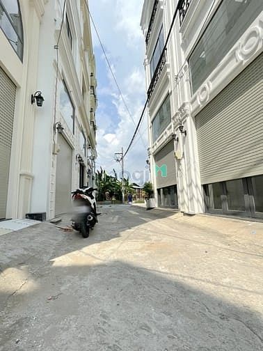 Hình ảnh Đất Quận 7 Xe Hơi Thoải Mái Duy Nhất Lô Giá Tốt