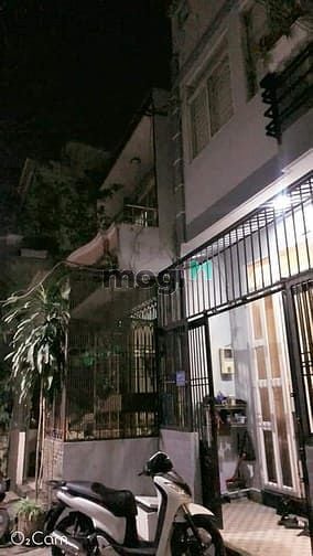 Hình ảnh Cần bán gấp nhà Trịnh Đình Trọng