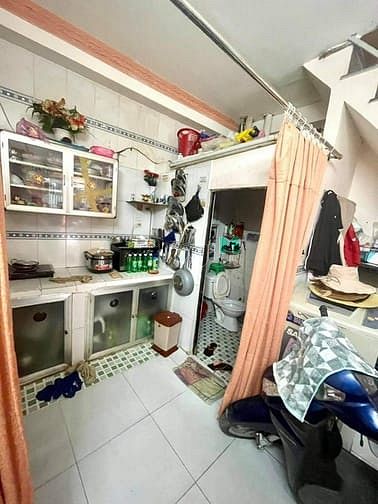 Hình ảnh Quận 8, Đường Đông Hồ, 30m2(4x7.5m), 2 Tầng, Chỉ: 2,5 Tỷ.