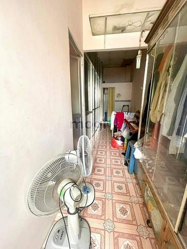 Hình ảnh Quận 8, Đường Đông Hồ, 30m2(4x7.5m), 2 Tầng, Chỉ: 2,5 Tỷ.