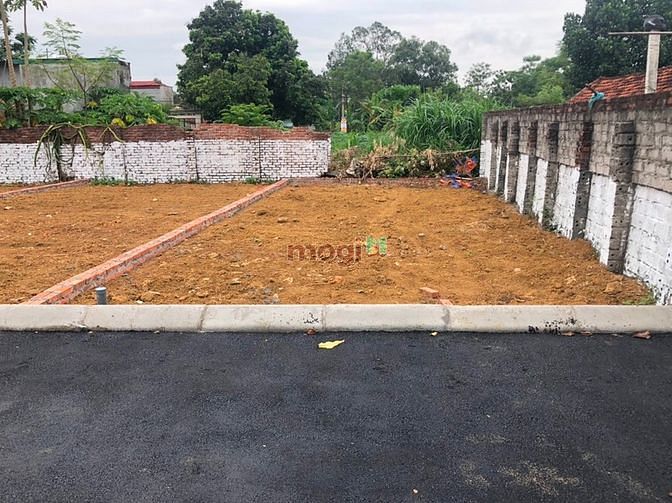 Hình ảnh Cần bán gấp lô đất thuộc thôn Cánh Chủ-Xã Bình Yên-huyện Thạch Thất
