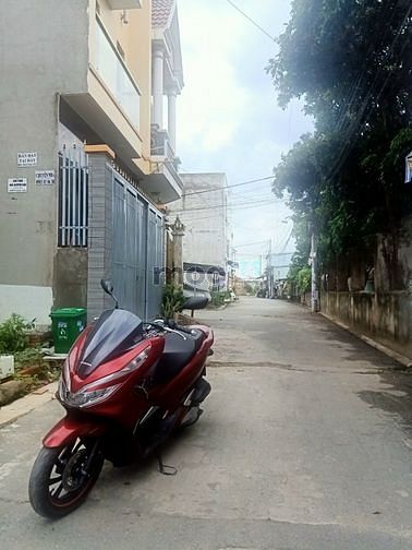 Hình ảnh Bán lô đất mặt tiền hẻm 297 Võ Văn Hat , P. Long Trường , Quận 9