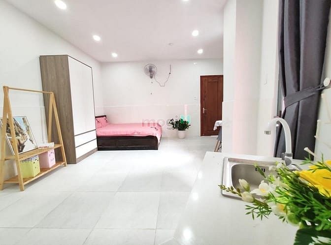 Hình ảnh Căn Hộ full nội thất, giá Siêu Rẻ_Ban Công Riêng cực thoáng_TÂN BÌNH