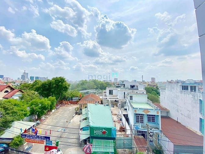Hình ảnh CChung cư dịch vụ khu vực Thảo Điền có ban công