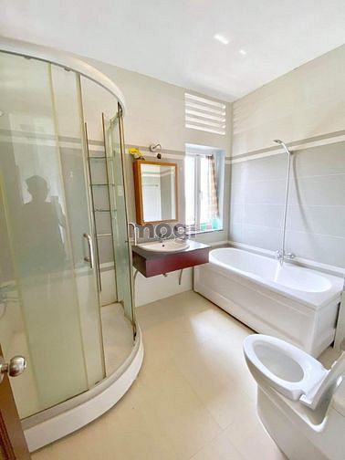 Hình ảnh CChung cư dịch vụ khu vực Thảo Điền có ban công