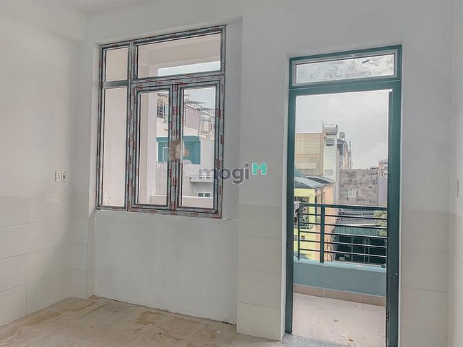 Hình ảnh Phòng máy lạnh, 18m2, gần Lotter Mart, cộng hòa