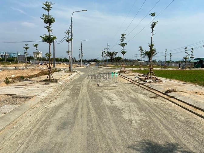 Hình ảnh Bán đất khu vực đông đúc, gần KCN 30 nghìn công nhân,kế sông gần biển