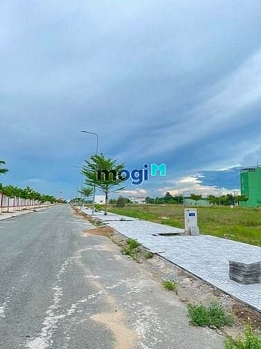 Hình ảnh đất thổ cư (120m2 ) rằng KDC tên lửa 2