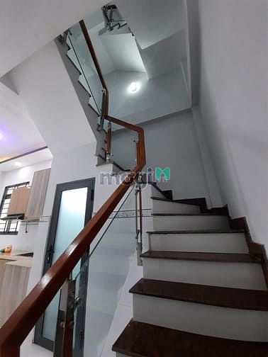 Hình ảnh Cho Thuê NP hẻm xe hơi - Tân Kiểng Quận 7