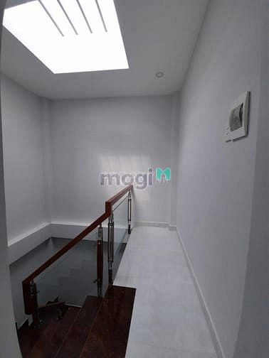 Hình ảnh Cho Thuê NP hẻm xe hơi - Tân Kiểng Quận 7