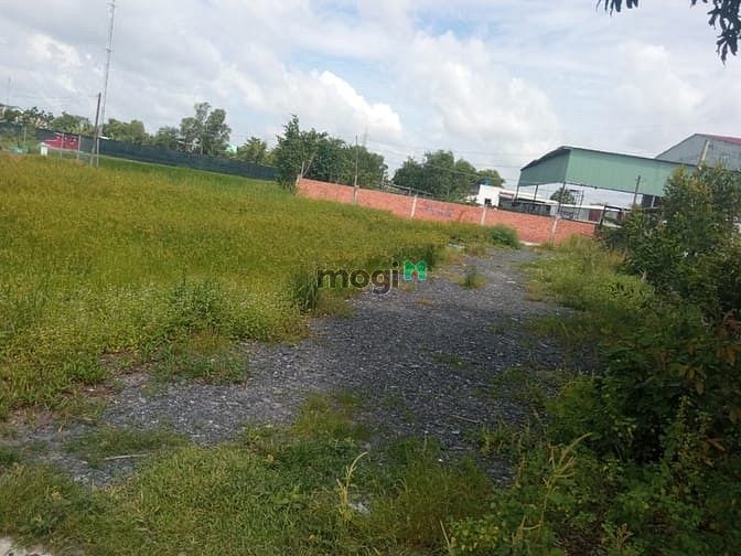 Hình ảnh Bán đất nền chính chủ, sổ hồng riêng cách chợ Bình Chánh 500m