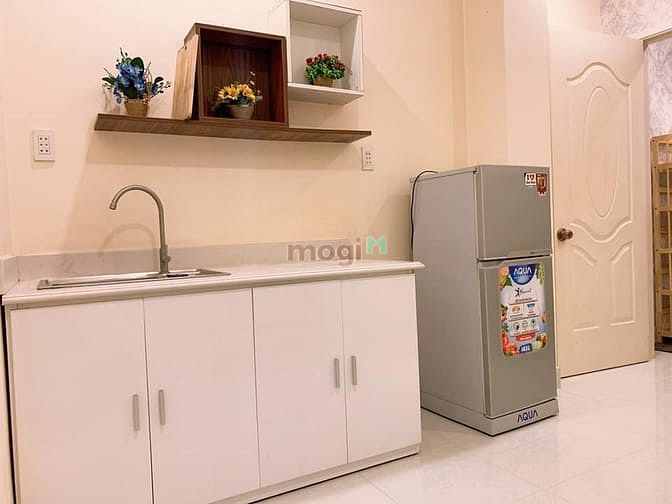 Hình ảnh Căn Hộ Ban Công Giá Rẻ Ngay CV LÊ THỊ RIÊNG Quận 10
