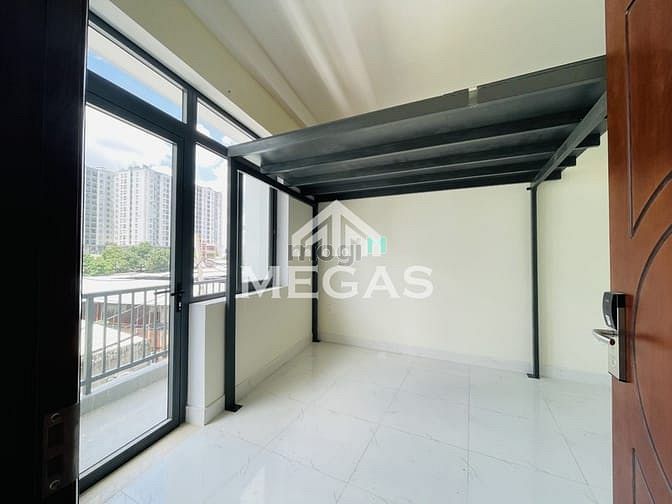 Hình ảnh Mới , Full Nội Thất , Ban Công Xịn , Ngay Aeon Tân Phú