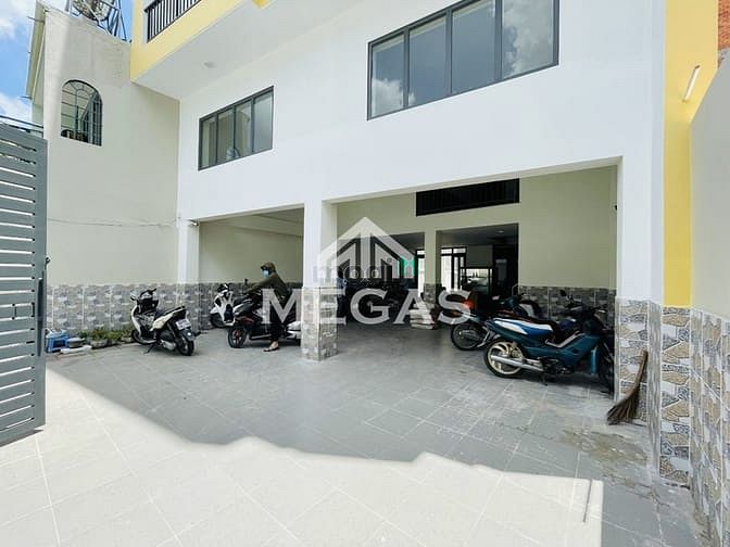 Hình ảnh Mới , Full Nội Thất , Ban Công Xịn , Ngay Aeon Tân Phú