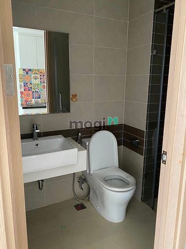 Hình ảnh Cho thuê CHCC Rivergate, Q.4, studio, nội thất cơ bản, nhà mới, đẹp