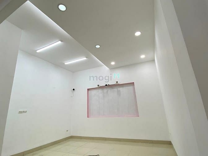 Hình ảnh Cho thuê nhà 5 tầng 85m2 ở Câu Giấy