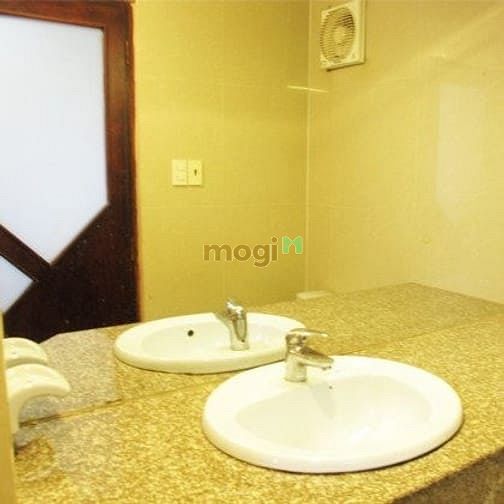Hình ảnh Studio đầy đủ nội thất, mặt tiền đường Võ Văn Kiệt Q5, diện tích 35m2