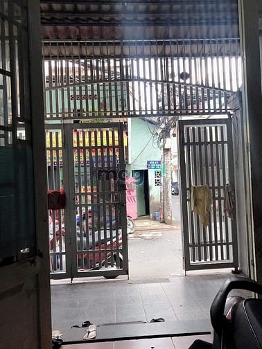 Hình ảnh Gấp bán nhà 4 tầng, 84m2 đường Lạc Long Quân Tân Bình