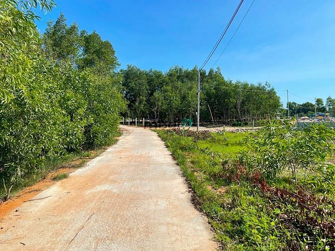 Hình ảnh Bán 1900m2 đất sát Biển Cam Bình, thị xã LaGi giá gốc 300m2 thổ cư