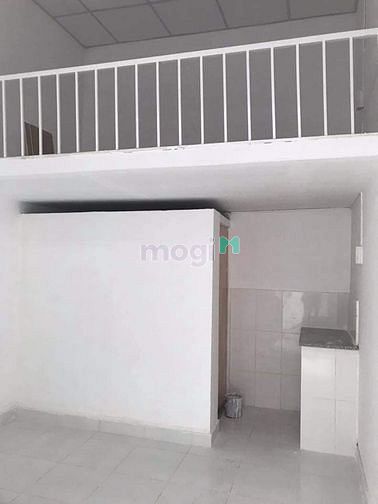 Hình ảnh CĂn hộ 30m2, máy lạnh, thoáng mát đường M2- Phước Long B Quận 9