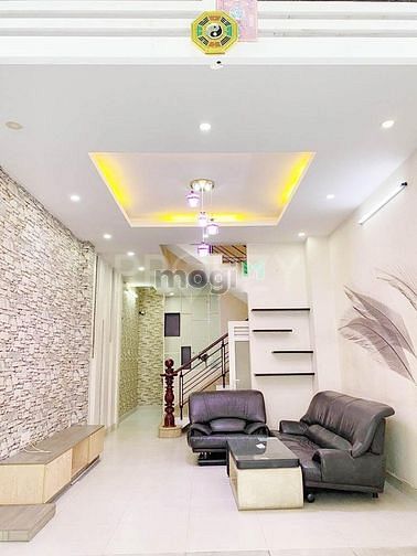 Hình ảnh THUÊ Nhà NP 1Trệt 1Lầu Sân Thượng - Bình Thuận Q7