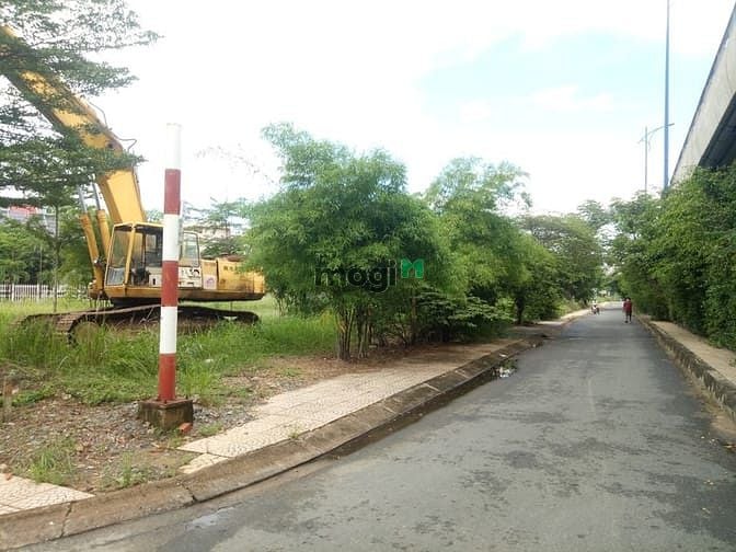 Hình ảnh Siêu Phẩm Q2 - Chính Chủ Bán 294 m2 Đất Biệt Thự - 75 Tr/m2