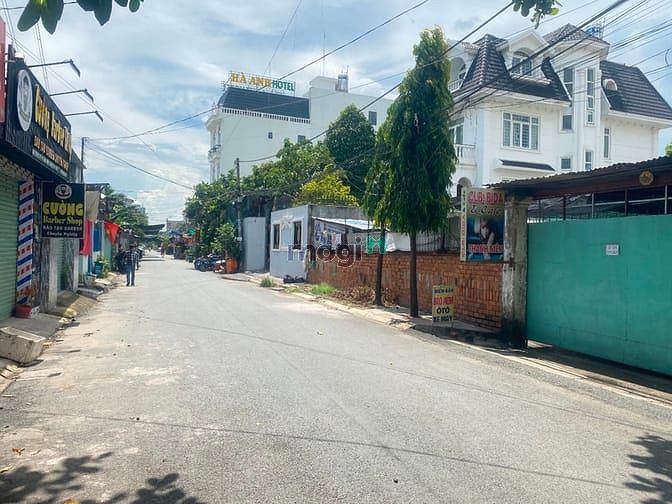 Hình ảnh Bán lô đất biệt thự 750m full Tc phường Long Bình Tân giá 20tỷ