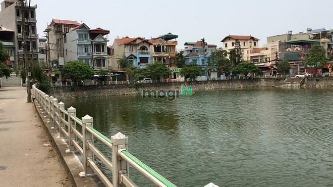 Hình ảnh Cực cực hiếm, cực cực rẻ. Đất view hồ, trung tâm Long biên.