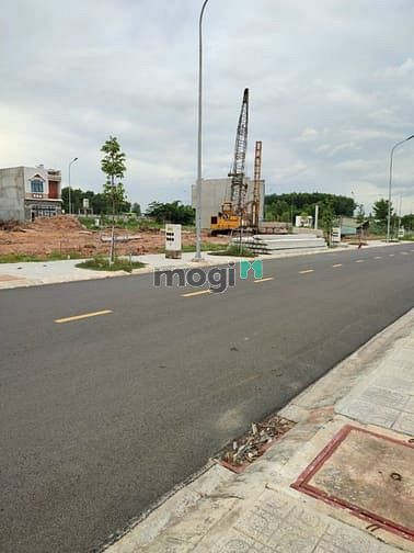 Hình ảnh phú chánh - tân uyên- bình dương.( đường dt 742)