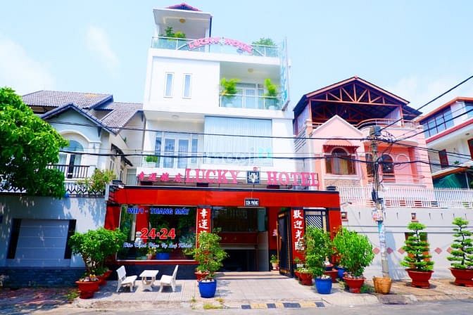 Hình ảnh Cần Bán Gấp Khách Sạn 3 Lầu Ngay Khu Tên Lửa . Bình Tân