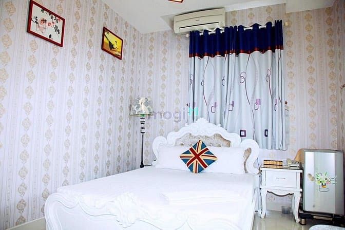 Hình ảnh Cần Bán Gấp Khách Sạn 3 Lầu Ngay Khu Tên Lửa . Bình Tân