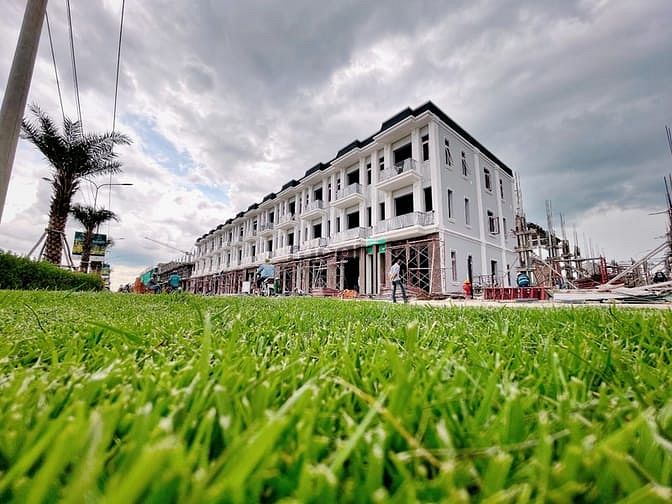 Hình ảnh Đất nền mặt tiền đường lớn, gần chợ, KDC sầm uất