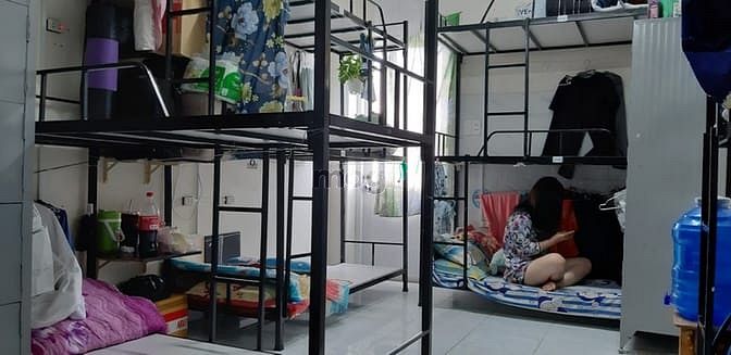 Hình ảnh Cho Thuê Trọ Ở Ghép 700k/th có máy lạnh Gần Khu Chế Xuất Tân Thuận Q7