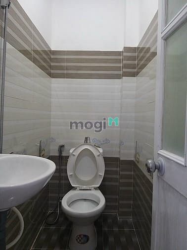 Hình ảnh Bán nhà mới gần ngã tư 4 xã, full nội thất cao cấp