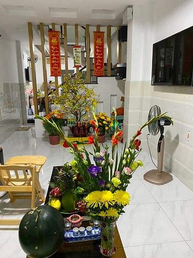 Hình ảnh Nhà 2 lầu,sân thượng,  301/ Trần Xuân Soạn