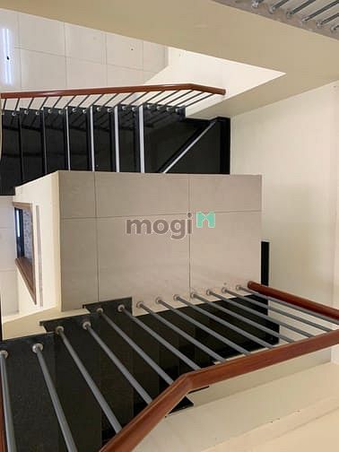 Hình ảnh Biệt Thự 8x13m, 1 lầu, HXH, gần Phổ Quang sân bay, giá 17 triệu còn TL