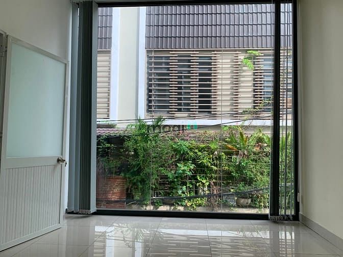 Hình ảnh Biệt Thự 8x13m, 1 lầu, HXH, gần Phổ Quang sân bay, giá 17 triệu còn TL
