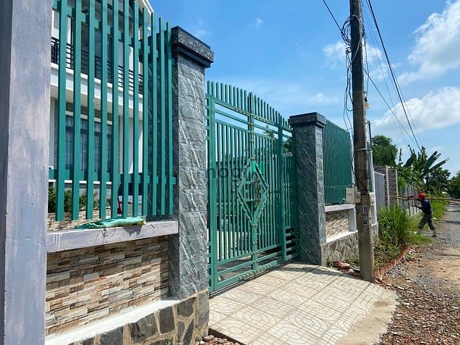 Hình ảnh Bán Nền đất Xã Phạm Văn Hai, Đường Thanh Niên 210m2. Giá 17tr/m2