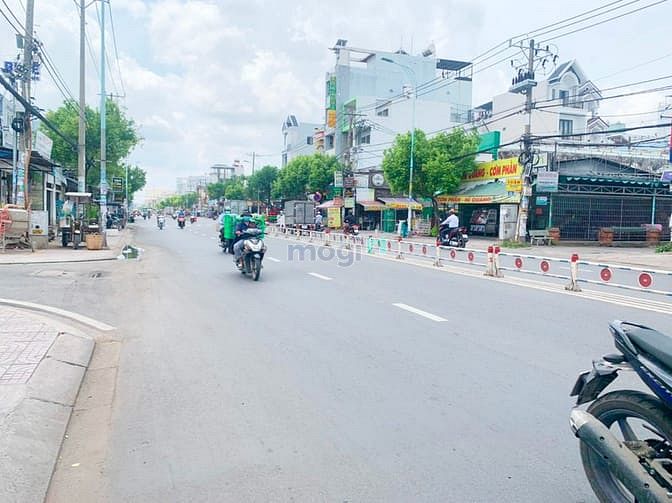 Hình ảnh Bán Đất MTKD Đường Lê Văn Quới