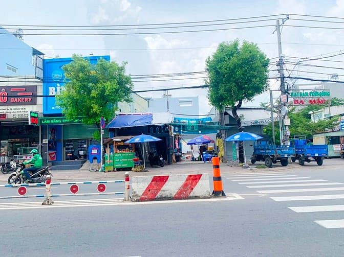 Hình ảnh Bán Đất MTKD Đường Lê Văn Quới