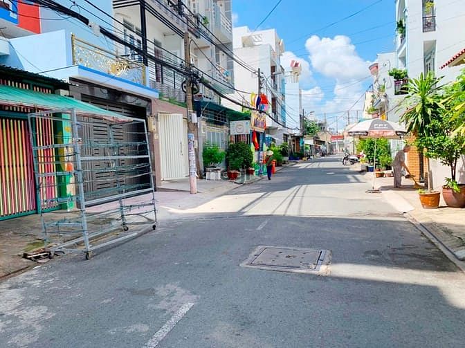 Hình ảnh Bán Nhà Kho Số 2 Đường Lê Văn Quới