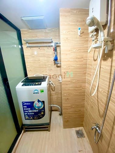 Hình ảnh CHDV Cao Cấp 35m2 Full Nội Thất-Dàn cửa kính thoáng mát-Trần Phú Q5
