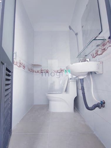 Hình ảnh Phòng Căn Hộ Studio Có Cửa Sổ Lớn Ngay Coopmart Quang Trung.