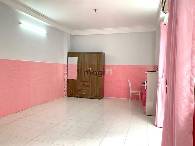 Hình ảnh Phòng 36m2 Full Nội Thất - Ban Công, Bao Thoáng Tại Pico Cộng Hòa