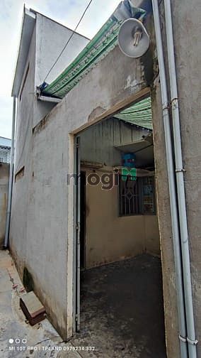 Hình ảnh Bán căn nhà cấp 4 , nhà nát có 2 phòng trọ.