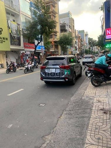 Hình ảnh Mặt tiền 3 Tầng SD 360m2 đường Lý Phục Man Quận 7 Giá Tốt bẤt ngỜ