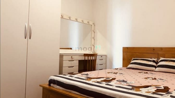 Hình ảnh Giá bán 3,82 tỷ, Bao phí, 2pn/2wc, có nội thất, view bắc, tầng trung