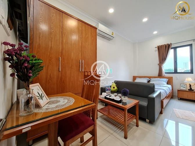 Hình ảnh CĂN HỘ full nội thất, ban công sân vườn cực chill sát chợ Tân Định Q1