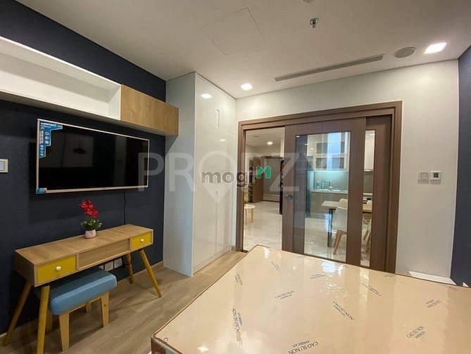 Hình ảnh Cho thuê căn 1PN, tòa Landmark 81, full nt cao cấp, view hồ bơi
